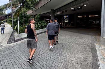 En Medellín: las vacaciones de Vicente Pizarro y Daniel Gutiérrez con un ex delantero de Colo Colo