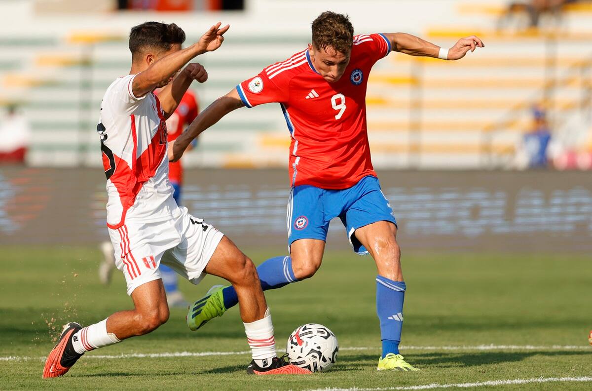 ¿Cambiará de equipo? La pésima noticia que recibió Luciano Arriagada en el Atlético Paranaense