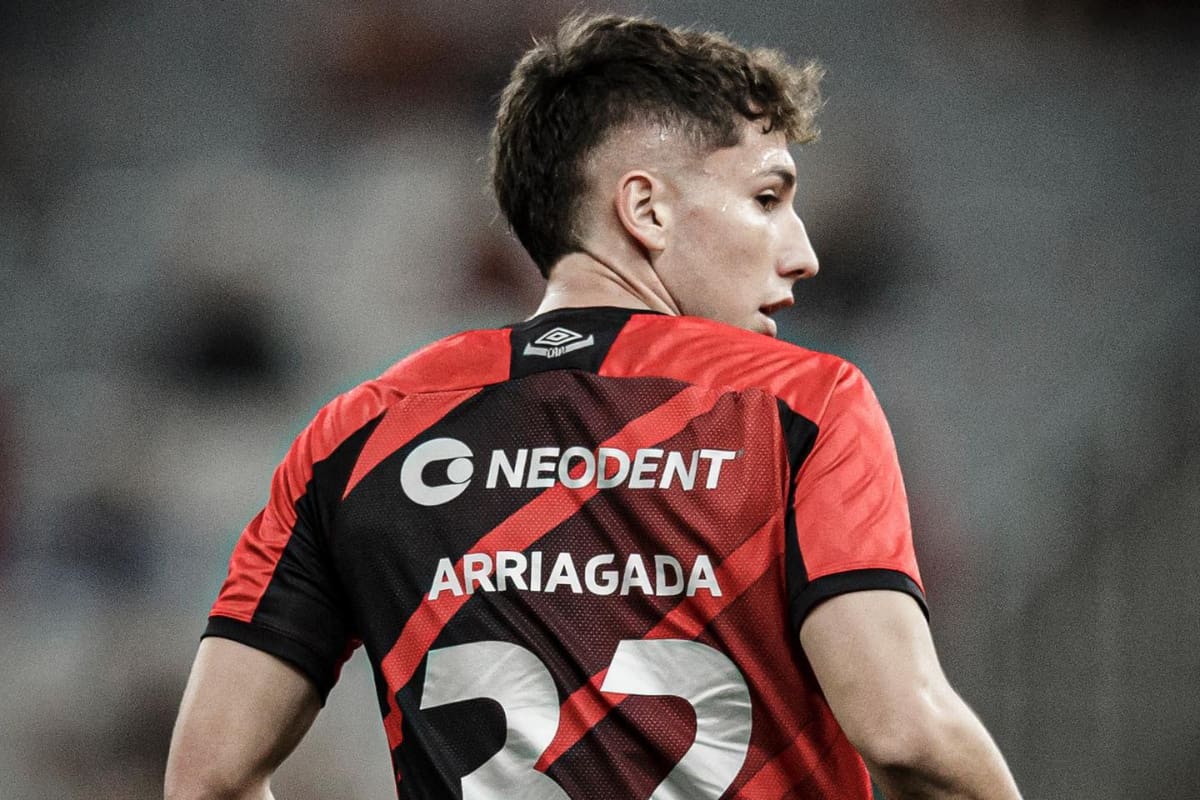 no juega hace casi dos meses en Athletico Paranaense. Foto: @luciano__9