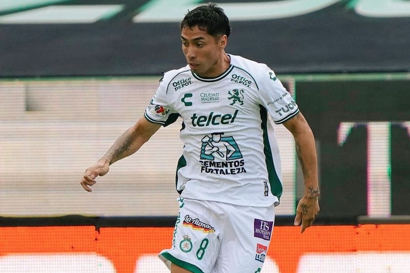 Luciano Cabral fue llamado a La Roja.