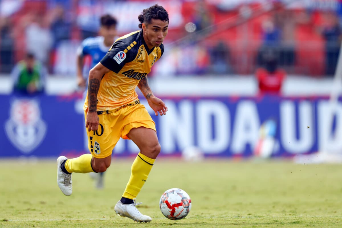 El fichaje del jugador por Everton puede repercutir en el mercado de fichajes de la U. Foto: Aton.