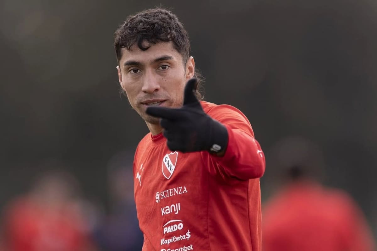 El volante no es considerado en Independiente y se acerca a Colo-Colo. Foto: @caindependiente.