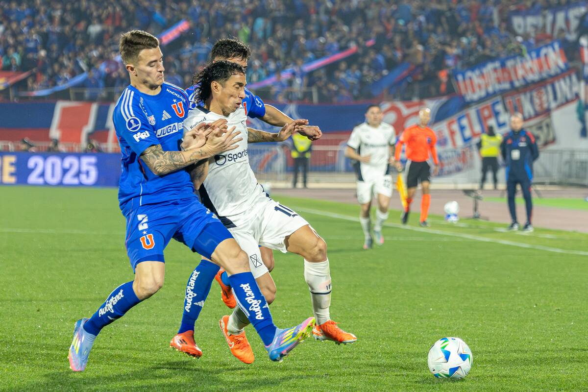 El ex Coquimbo Unido en el partido Universidad de Chile vs Independiente, por la ida de los octavos de final de la Copa Sudamericana. Foto: Felipe Escobedo/En Cancha.