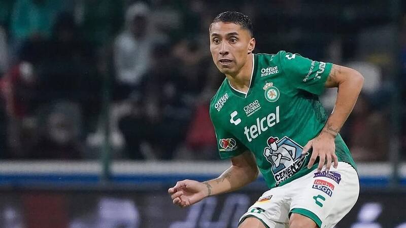 Atento Colo Colo: la reunión que podría definir el futuro de Luciano Cabral