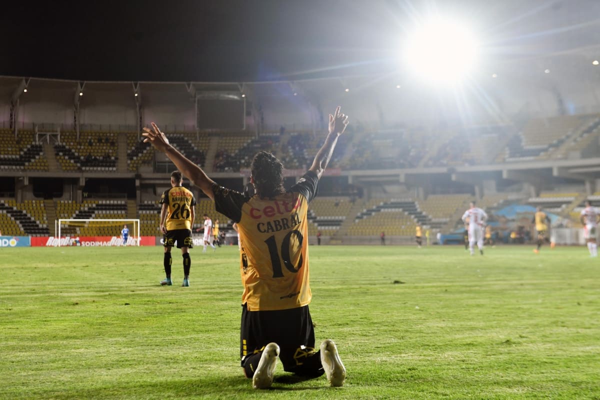Coquimbo Unido recibe este domingo a Colo Colo