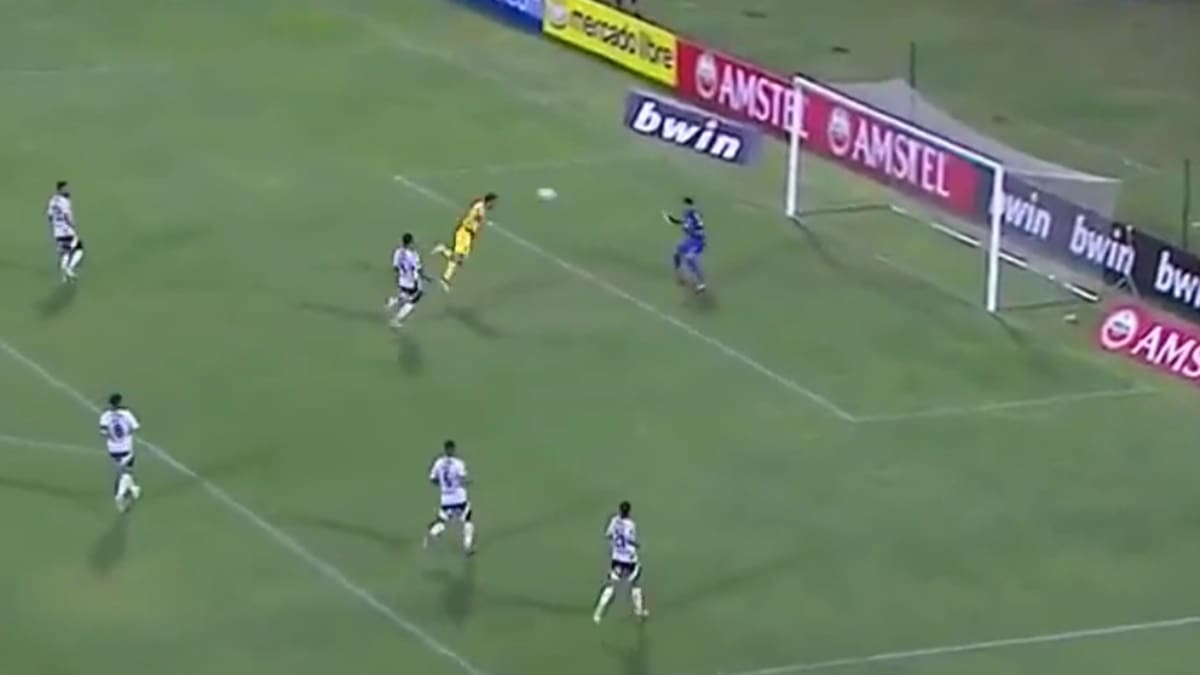 ¡Y le salió a Luciano Pons! El ex U le anotó el segundo gol a Colo Colo en Copa Libertadores