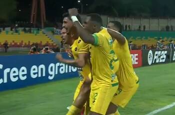 Cosas del fútbol: Luciano Pons le da vida a Colo Colo en Libertadores con este gol ante Fortaleza