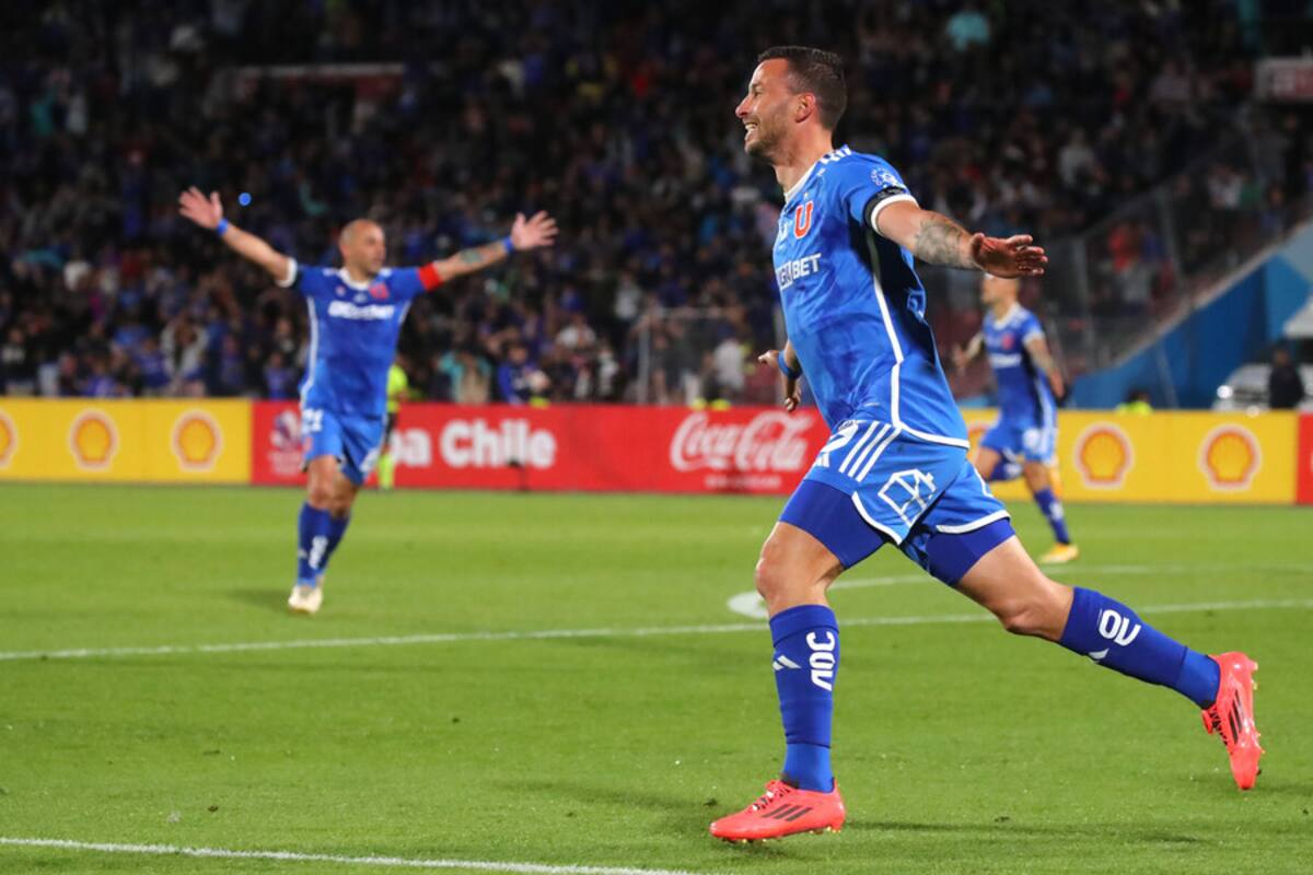 Con jugada magistral de Assadi: el gol agónico de Luciano Pons que clasificó a la U a la final de Copa Chile. Foto: Aton.