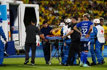 El terrible momento que vivió Luciano Pons en pleno partido: fue hospitalizado de urgencia