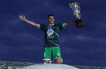 “Los hinchas son unos locos que se metieron a salvar al club”: Deportes Puerto Montt festeja el ascenso en el fútbol chileno