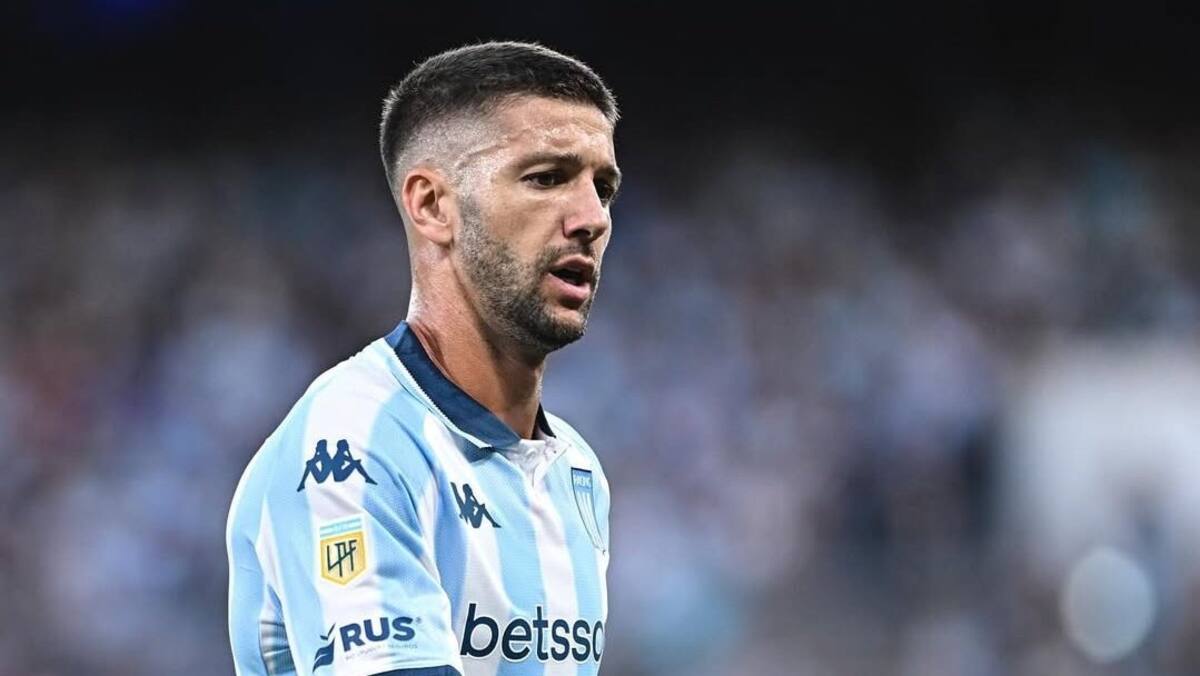 El delantero fue ofrecido a Colo Colo tras su salida de Racing.