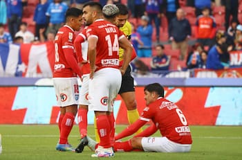 Fue capitán de la U y ahora se despide de su club tras sufrir el descenso en el fútbol chileno