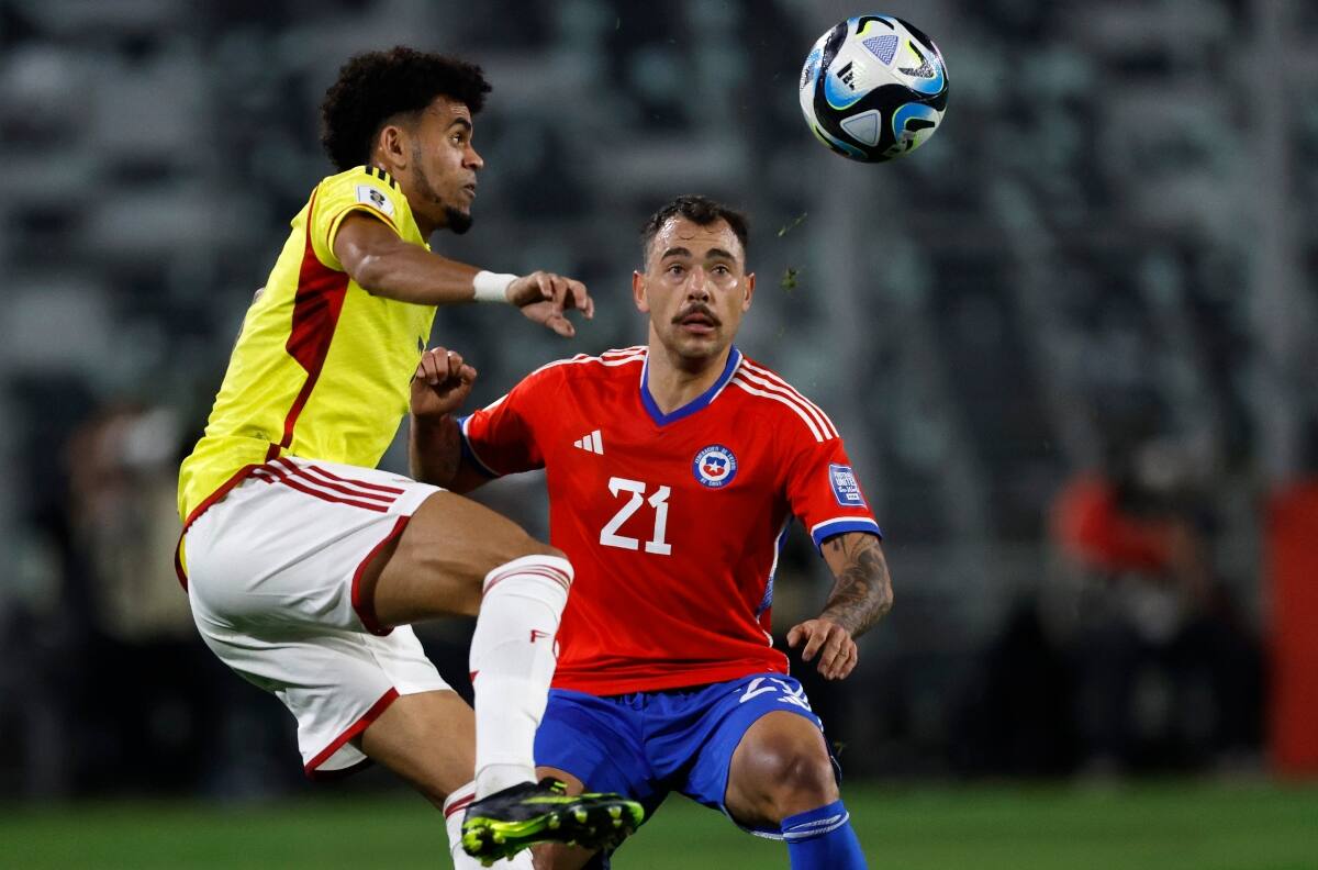 La afición a los todoterrenos de Luis Díaz, la estrella colombiana que amenaza a Chile por las eliminatorias