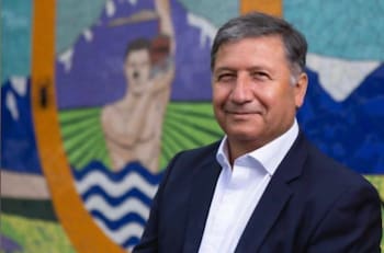 ¿Quién es Luis Escanilla, ganador de las Elecciones Primarias de la centroizquierda en Puente Alto?