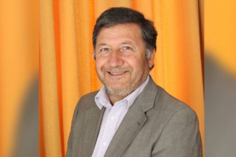 El representante del PS logró vencer al resto de los candidatos de centroizquierda.