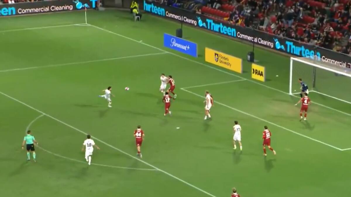 VIDEO | Impresionante volea: el olvidado Luis Felipe Gallegos se mandó este golazo en Australia