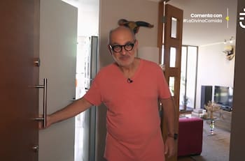 Llena de arte y con muebles prestados: Así es el departamento de Luis Gnecco