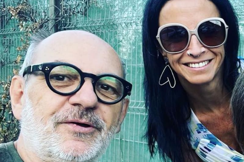 Luis Gnecco e Inés Carbacho / Créditos: Instagram