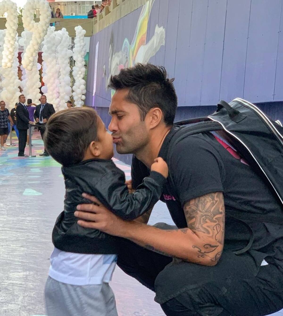Siete años cumple el menor de sus hijos / Instagram