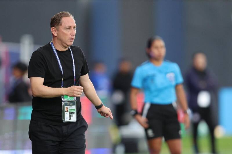 El entrenador de la Selección Chilena tiene poco tiempo para corregir. En octubre arrancan las Eliminatorias.