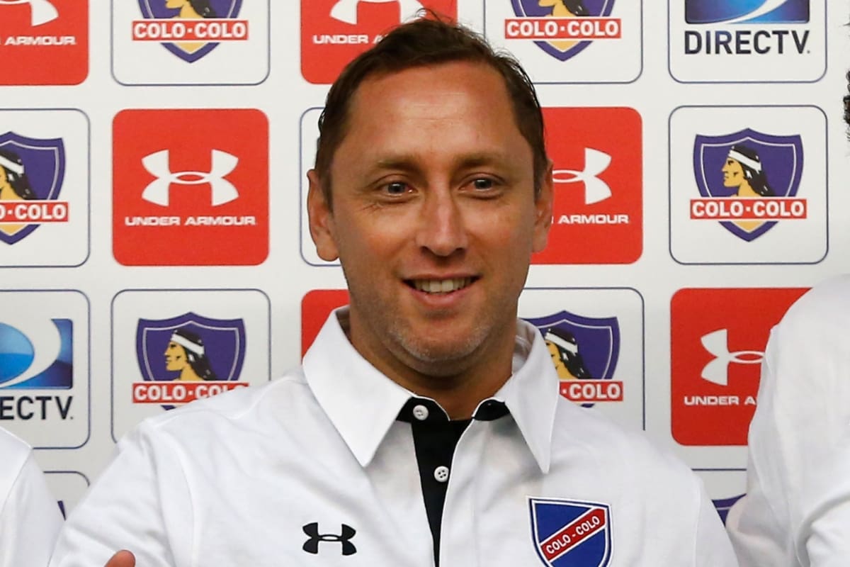 El ex futbolista expresó sus ganas de dirigir el primer equipo masculino de Colo Colo.
