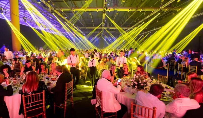 La exclusiva cena de Luis Miguel.