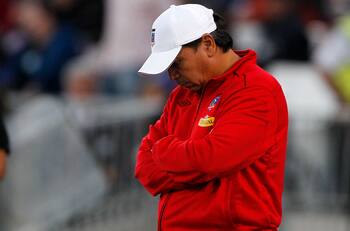 ¿Almirón será el siguiente? El último DT de Colo Colo que se fue tras perder un Superclásico ante la U