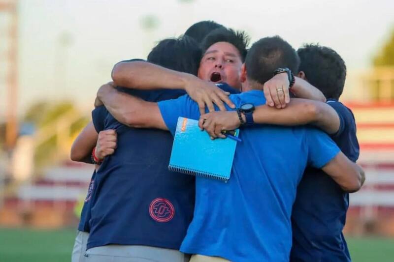 Un partido caliente fue el que protagonizaron Fernández Vial y Deportes Linares en la Segunda División.