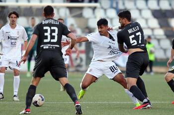 Tremenda confusión con Luis Rojas en Europa: lo acusaron de indisciplina y luego actualizaron su situación