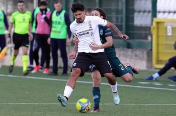 VIDEO | Empieza a encontrar su rendimiento: Luis Rojas se estrenó con un golazo en la Serie C de Italia