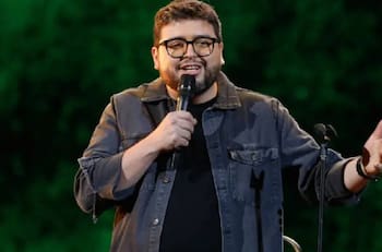 Así fue el “destape total” de Luis Slimming para celebrar 1 millón de seguidores