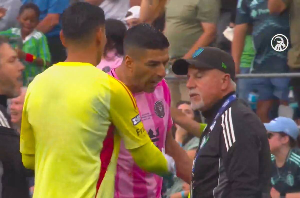 Asquerosa acción de Luis Suárez: el uruguayo escupió a un rival tras la goleada al Inter de Miami
