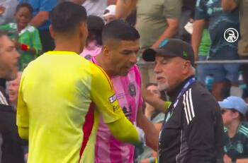 Asquerosa acción de Luis Suárez: el uruguayo escupió a un rival tras la goleada al Inter de Miami