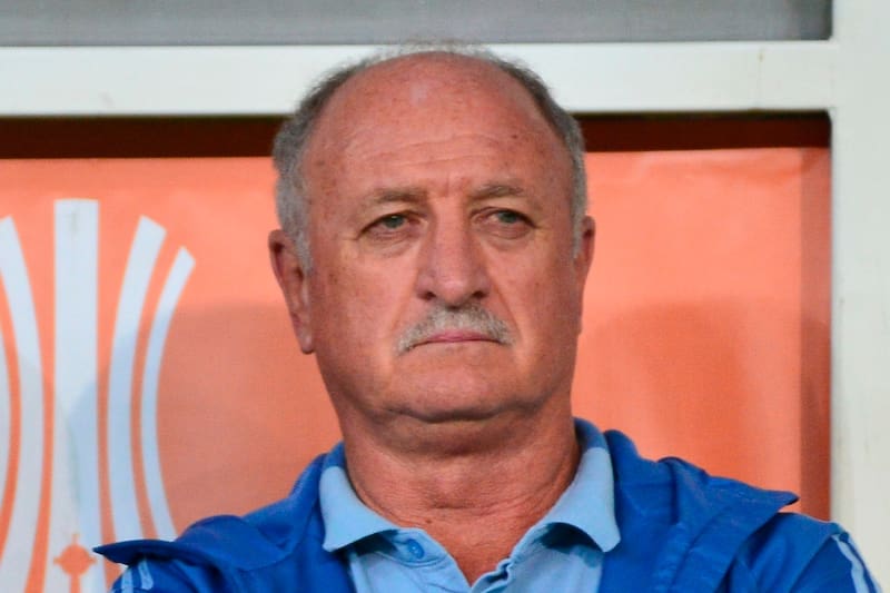 Luiz Felipe Scolari dejo de ser entrenador de Atlético Mineiro.