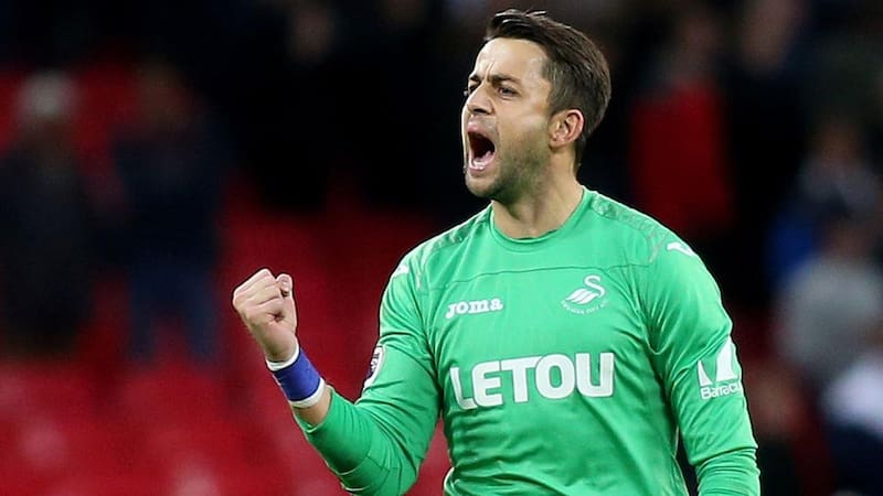 Lawrence Vigouroux fue comparado con Lukasz Fabianski.