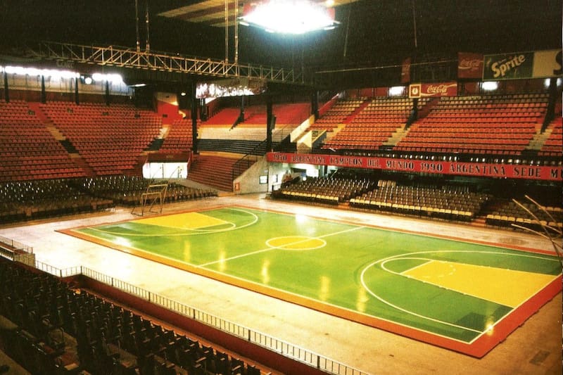El estadio será demolido para aumentar su capacidad.