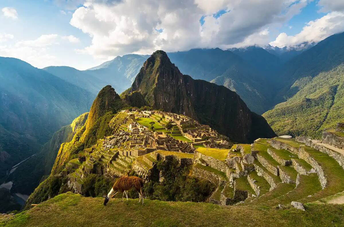 ¿Cuánto cuesta ir a Machu Picchu desde Santiago? Precio de los pasajes en avión y del hospedaje