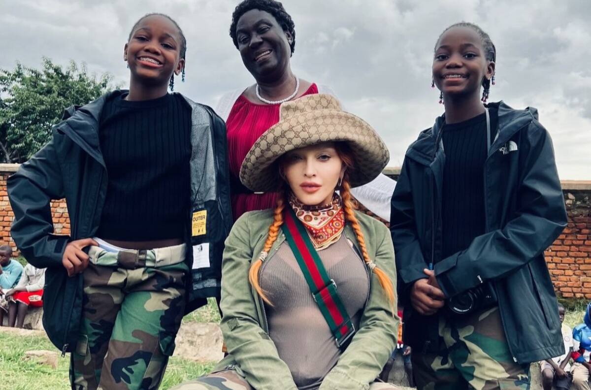 Madonna realizó especial viaje junto a sus hijas gemelas al lugar donde nacieron