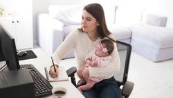 Madres profesionales dedicadas a emprender: ¿Cómo se compatibiliza la maternidad con este tipo de trabajo?