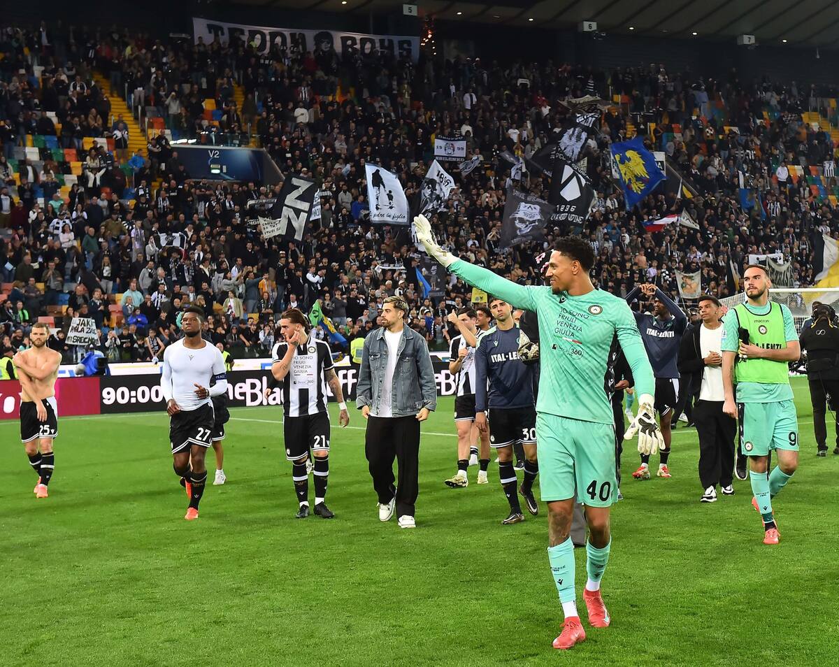 El arquero compañero de Alexis Sánchez participó de un acuerdo con casa de apuestas. Foto: Facebook Udinese.
