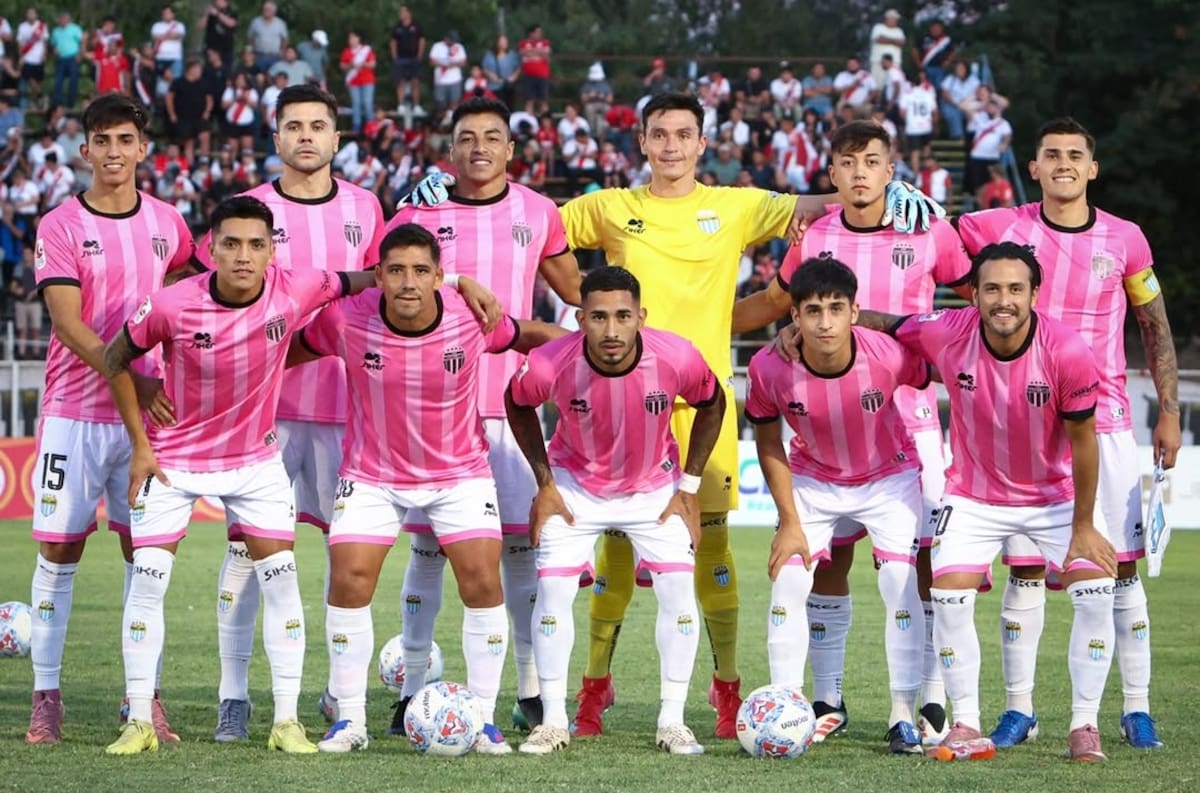 Hans Salinas atraviesa un dulce momento en la Academia. Foto: @magallanescd.