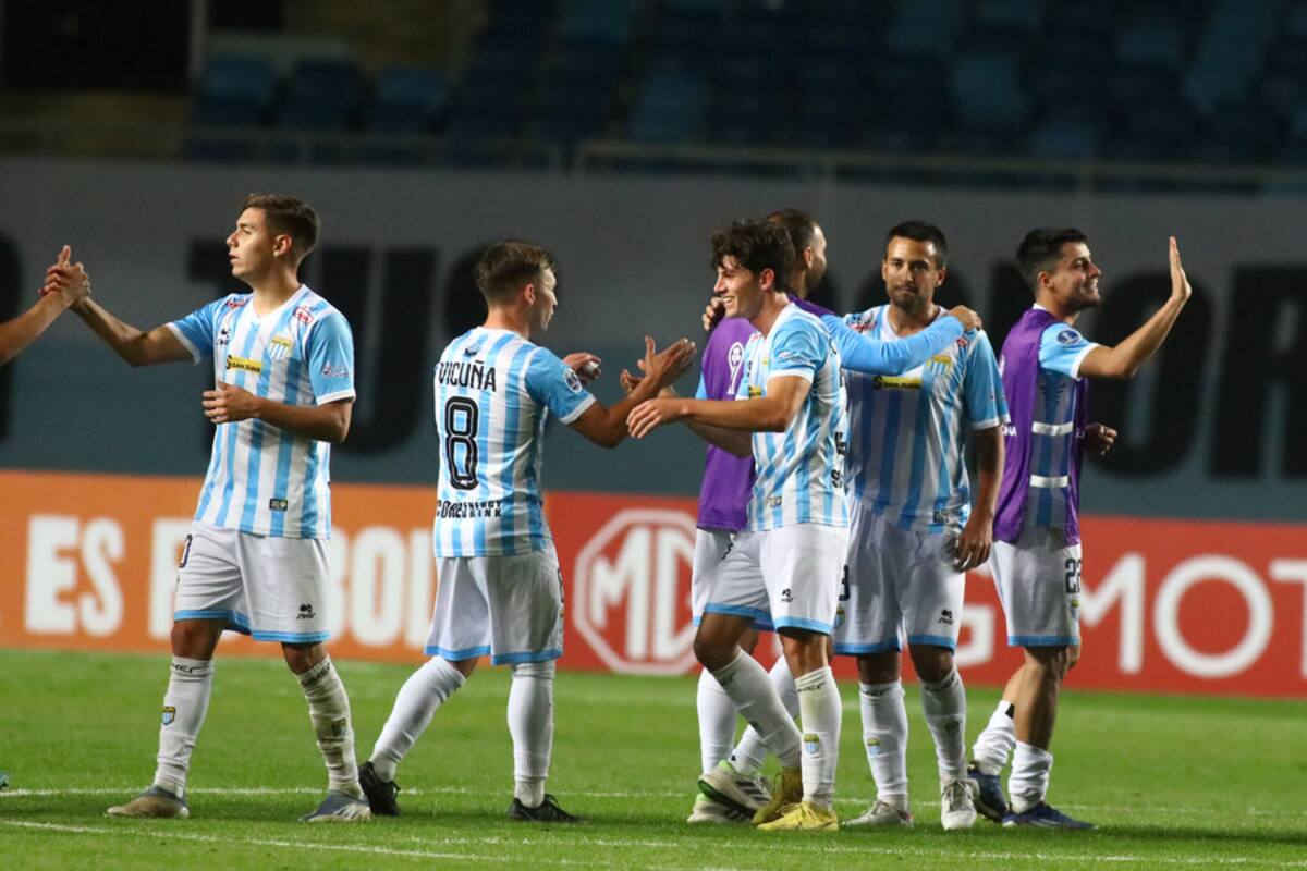 Ferroviario Comercial vs Magallanes se enfrentan en Copa Chile. Foto: Aton.