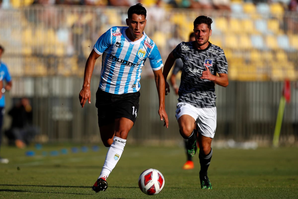 Magallanes y Colo Colo se enfrentaron a inicios de temporada en la Supercopa. Foto: Agencia Aton.