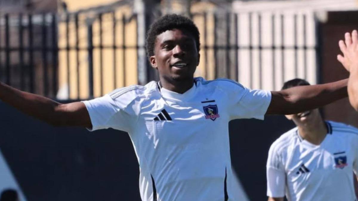 ¿Quién es Maikel Peña? El delantero chileno-colombiano que se abre paso en el primer equipo de Colo Colo