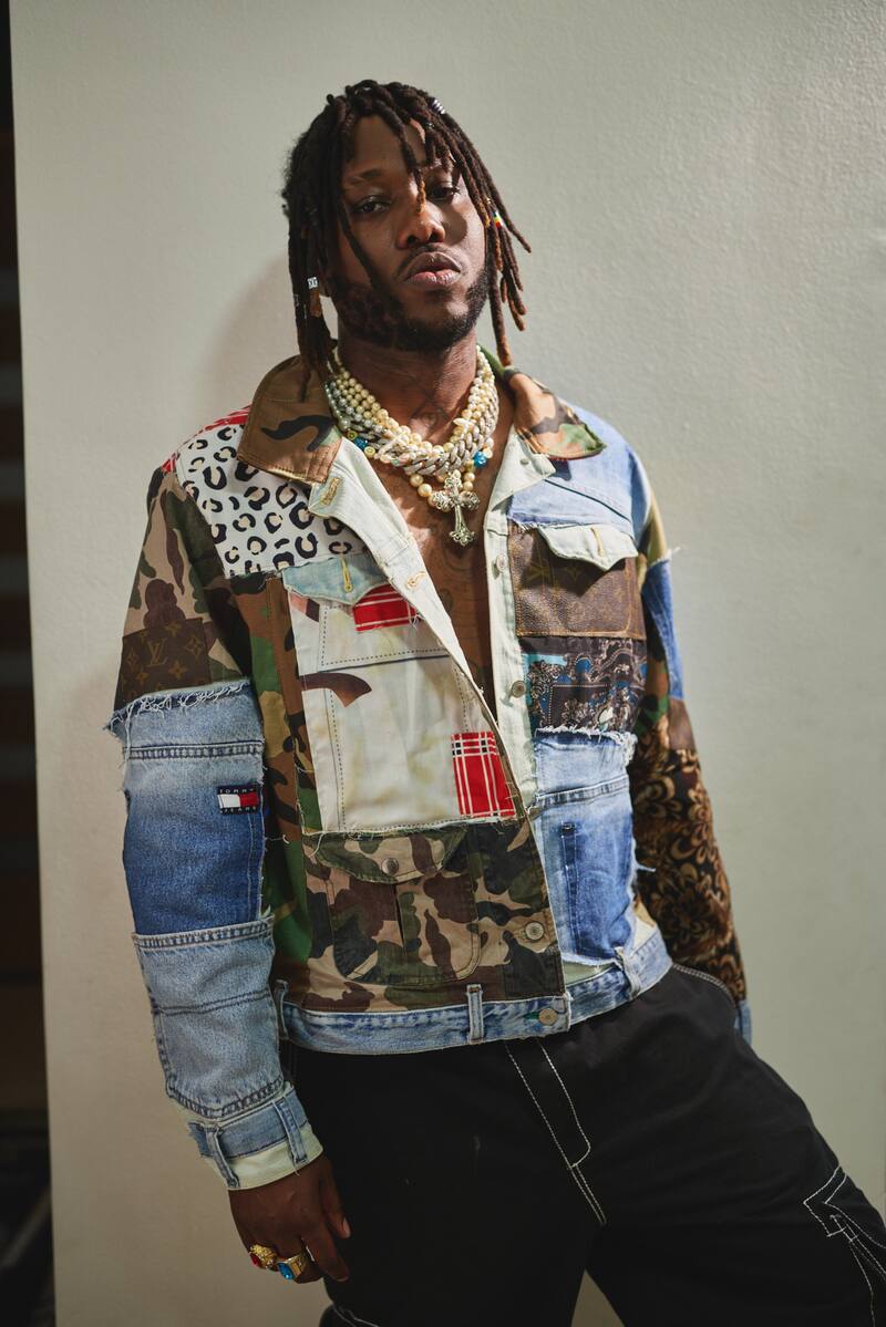 TiempoX conversó con Makoli, el hermano mayor de Polimá Westcoast quien también trabaja en el mundo de la música, pero en géneros totalmente distintos a los de su famoso hermano.