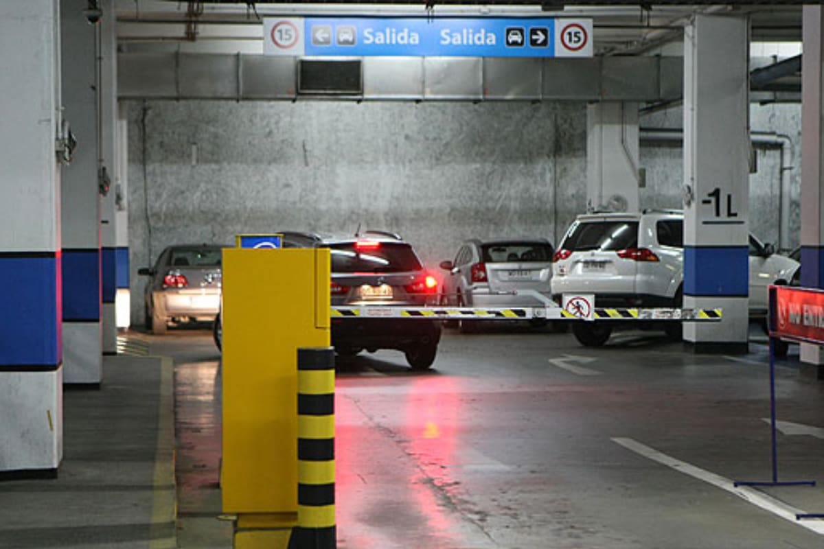 Por medio de Banco Falabella los clientes podrán tener estacionamiento a costo $0.