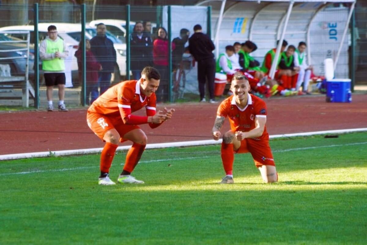 Malleco Unido venció 1-0 a Naval de Talcahuano con gol de Diego Chávez y le quitó el invicto. (Foto: @CSDCMallecoUnido)