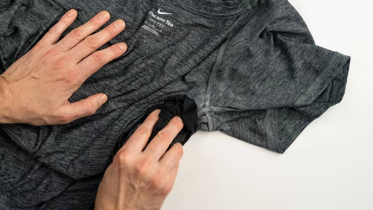 Ni detergente ni cloro: Así puedes quitar las manchas de desodorante fácilmente de tus prendas