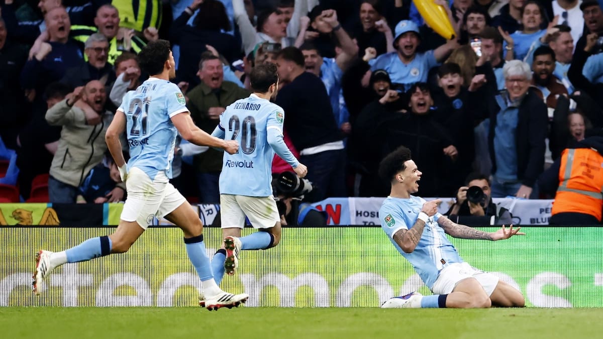 VIDEO | Con este golazo Manchester City le amarga la fiesta al Arsenal y se corona en la Copa de la Liga