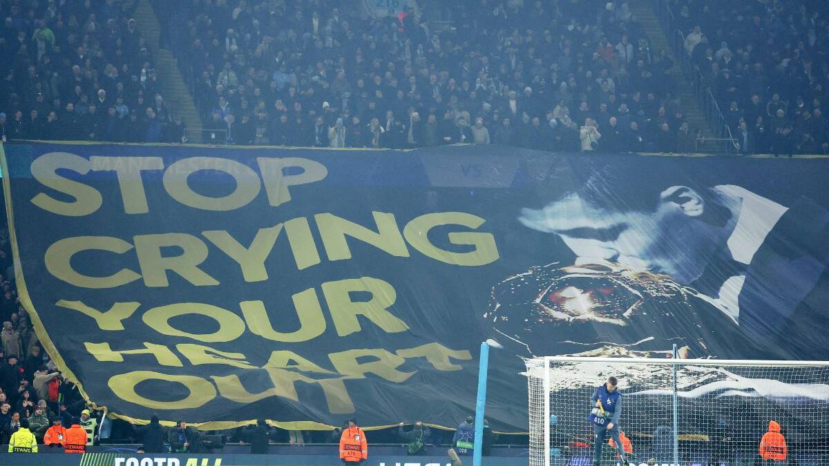 Misterio aclarado: la pancarta de los hinchas del Manchester City no iba dirigida a Vinícius